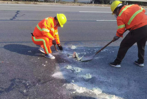 大渡口公路下沉注浆加固